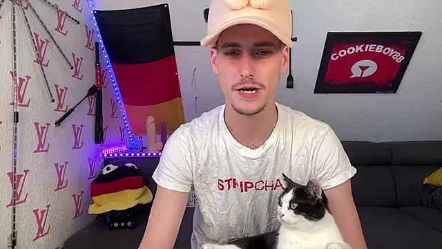 Cookieboy88 online show from July 8, 4:11 pm