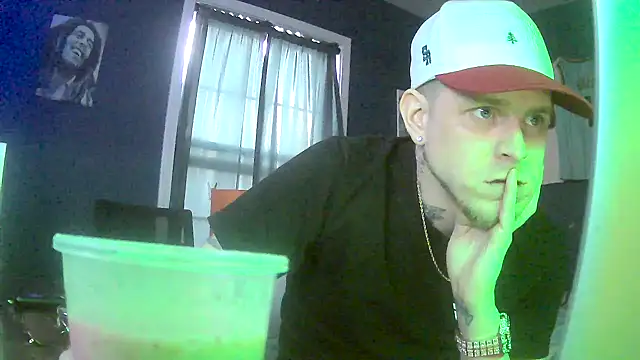 traejddd online show from March 30, 11:17 pm