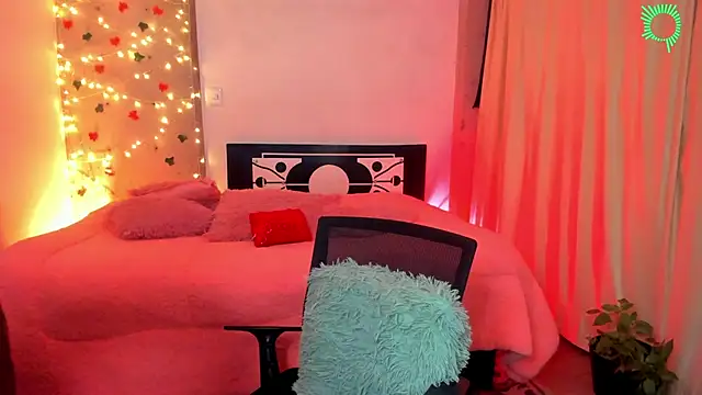 blackbarbietrans online show from February 18, 11:41 pm