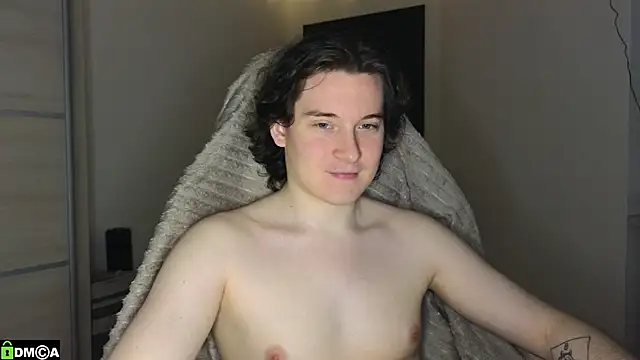 MoreRealAlex online show from November 13, 10:03 pm