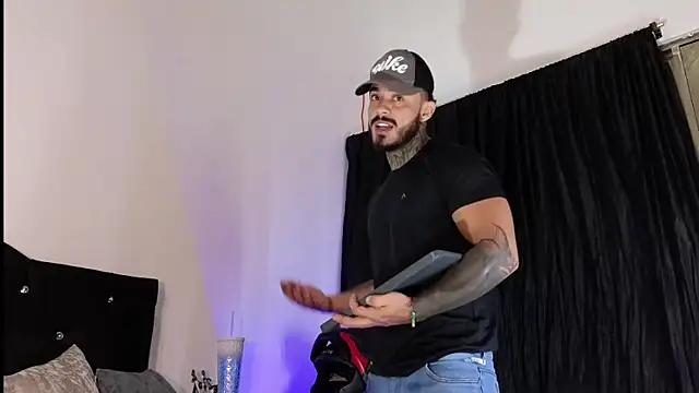 john cartter1 online show from October 17, 11:25 am