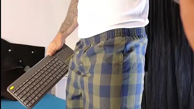 john cartter1 online show from October 11, 11:36 am