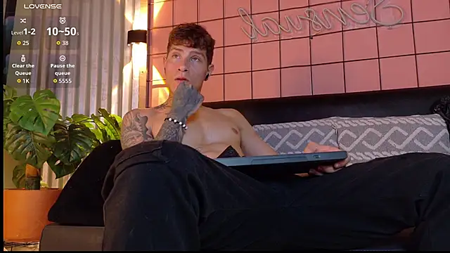 french sexx online show from October 12, 1:10 am