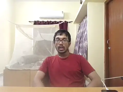 THE NAKED BOY online show from October 4, 3:55 am