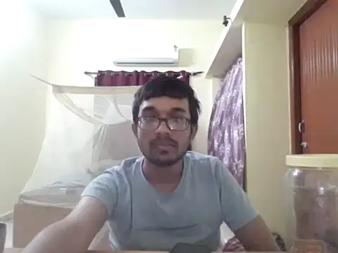 THE NAKED BOY online show from October 9, 4:23 pm