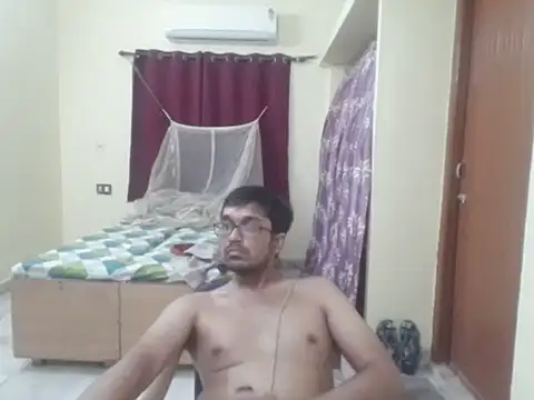 THE NAKED BOY online show from June 1, 1:44 pm