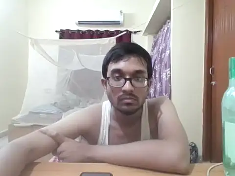 THE NAKED BOY online show from October 1, 2:32 pm