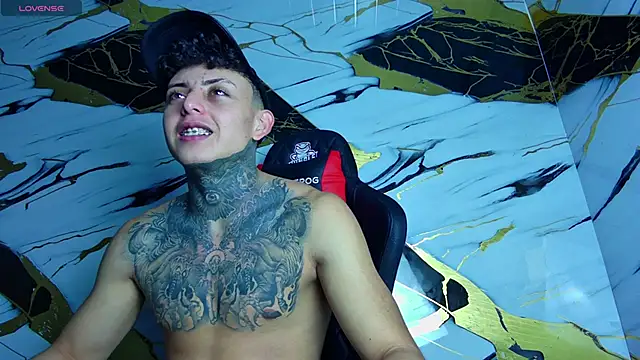 Kevin22 222 online show from March 17, 10:40 pm