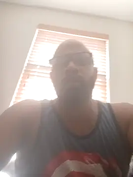 Snapshot of TexasBoy0210 chatting on October 21, 7:28 pm TexasBoy0210 online show from October 21, 7:28 pm