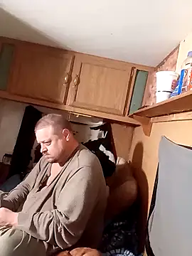 Snapshot of tjmacksjr chatting on December 8, 5:29 am tjmacksjr online show from December 8, 5:29 am