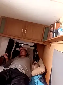 Snapshot of tjmacksjr chatting on January 27, 1:37 am tjmacksjr online show from January 27, 1:37 am