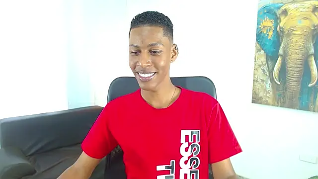 maiki18  online show from February 6, 8:50 pm