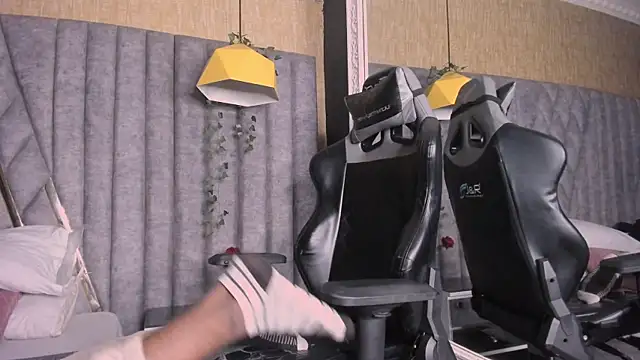 JamesParck online show from February 26, 8:43 pm