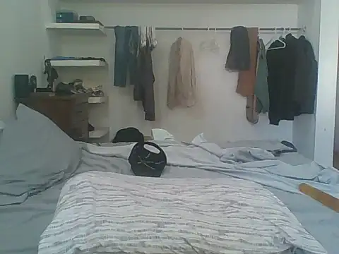 MrPatrick777 online show from December 3, 7:42 pm