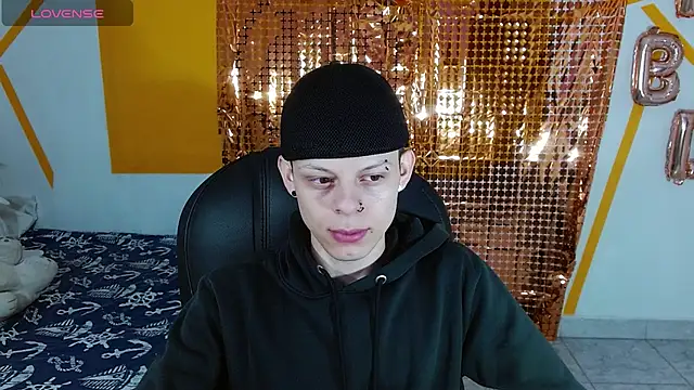 Snapshot of Matthew_Boy_ chatting on January 25, 5:29 am Matthew Boy  online show from January 25, 5:29 am