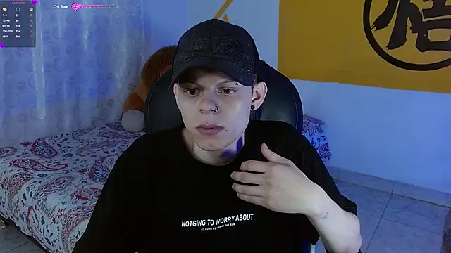 Snapshot of Matthew_Boy_ chatting on December 11, 4:09 am Matthew Boy  online show from December 11, 4:09 am