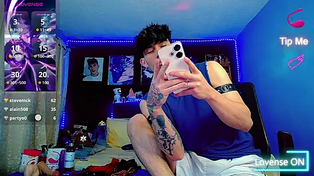 thiagomurphyy online show from November 9, 5:22 am