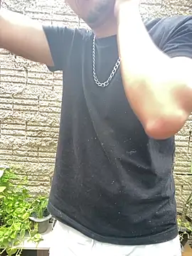 king cum  online show from February 12, 1:37 pm