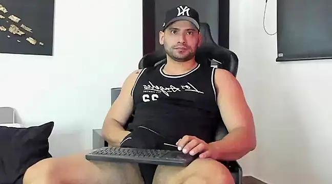 Snapshot of Dereck_vega chatting on January 8, 8:50 pm Dereck vega online show from January 8, 8:50 pm