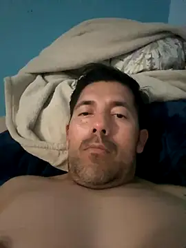 Snapshot of Papilobo12 chatting on October 1, 12:03 am Papilobo12 online show from October 1, 12:03 am