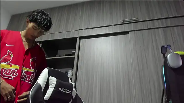 TommyGun 22 online show from April 23, 12:15 am