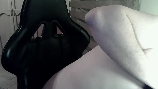 Himbo fox online show from January 10, 5:56 am