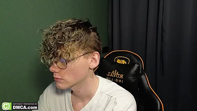 Keytaro online show from February 12, 11:22 pm