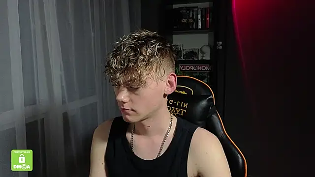 Keytaro online show from October 30, 5:36 pm