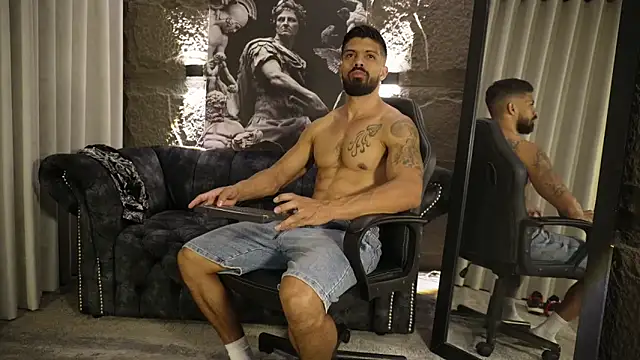 DannSaenz online show from February 12, 12:44 pm