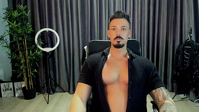 HaydenSpearss online show from March 18, 1:58 pm