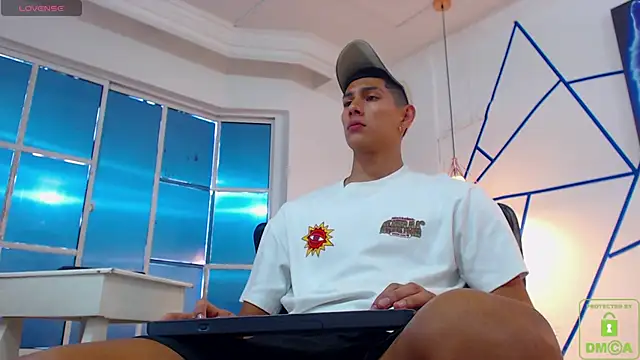 Valerio 20 online show from December 12, 8:32 pm