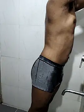 hottboy 39 online show from March 10, 11:01 am