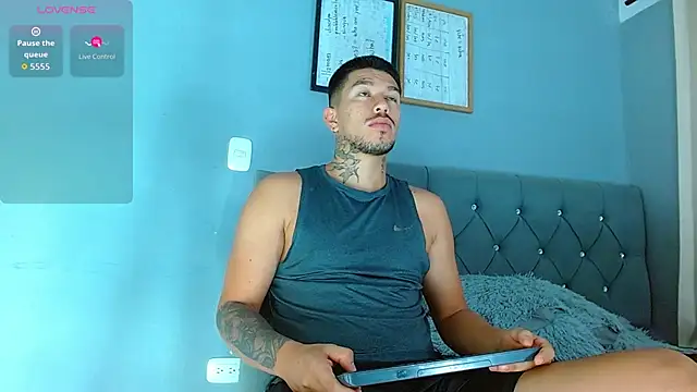 mateoreal1 online show from March 3, 12:01 pm