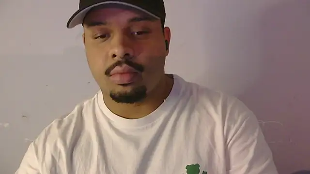 Mobtcreator23 online show from July 14, 1:18 am