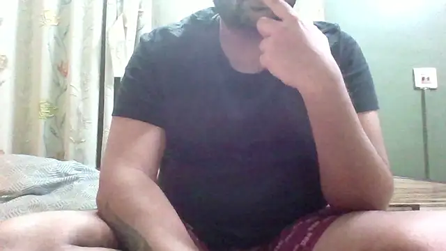 whoreboi98 online show from January 3, 8:11 pm