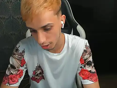 se6model online show from September 21, 6:19 pm