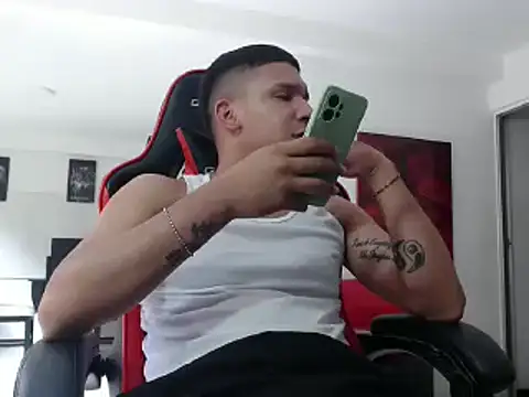 damiam fiery online show from December 11, 5:10 pm