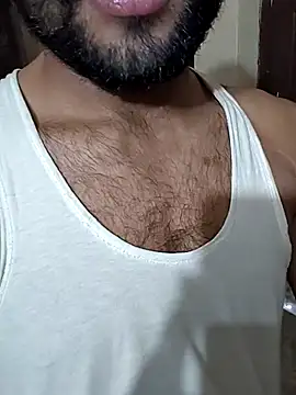 PRIYANHUxh online show from April 23, 5:01 am