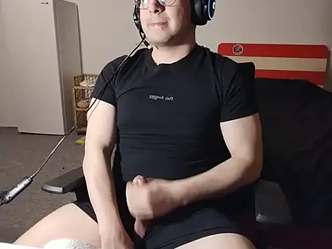 mrKerem123 online show from April 22, 10:58 pm