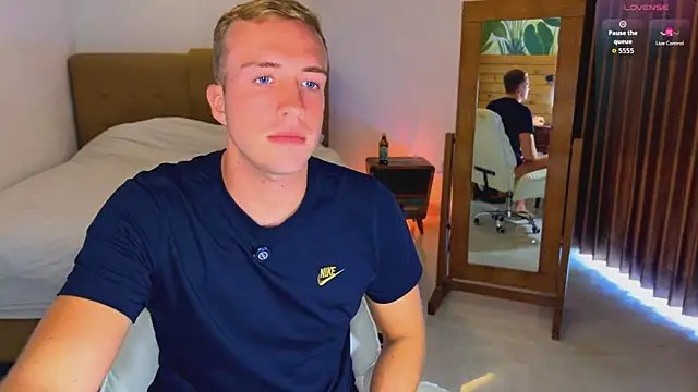 tommy cumfinger online show from April 10, 2:07 am