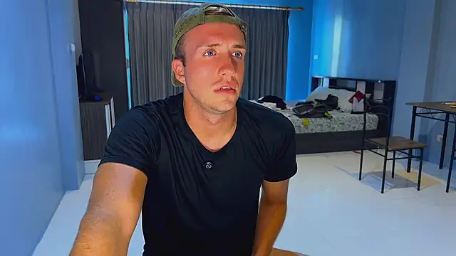 tommy cumfinger online show from January 16, 8:28 am