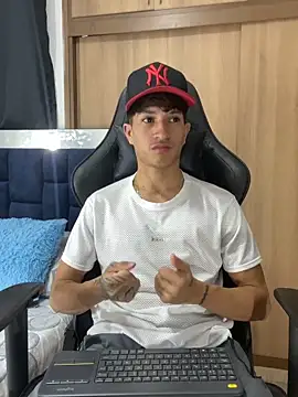  CamiloBass online show from March 1, 2:11 am