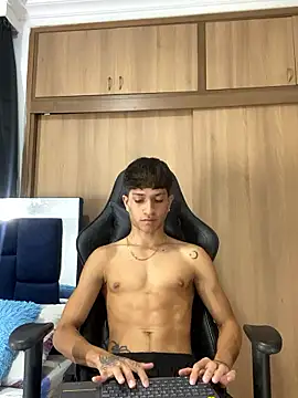  CamiloBass online show from January 13, 1:43 am