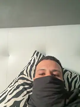 Snapshot of yayaya55598 chatting on October 12, 1:38 pm yayaya55598 online show from October 12, 1:38 pm