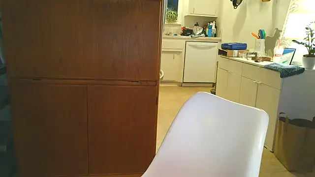 costanza7070 online show from March 2, 6:14 am