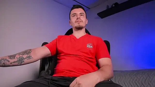 james connor2 online show from April 18, 7:58 pm