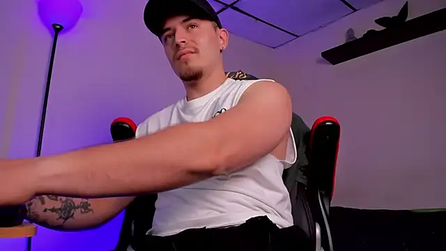 james connor2 online show from November 5, 7:16 pm