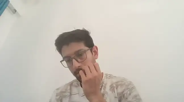 Snapshot of arjun_077 chatting on March 7, 8:34 am arjun 077 online show from March 7, 8:34 am