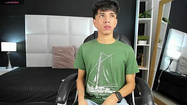 Santy carrington online show from December 23, 5:54 pm