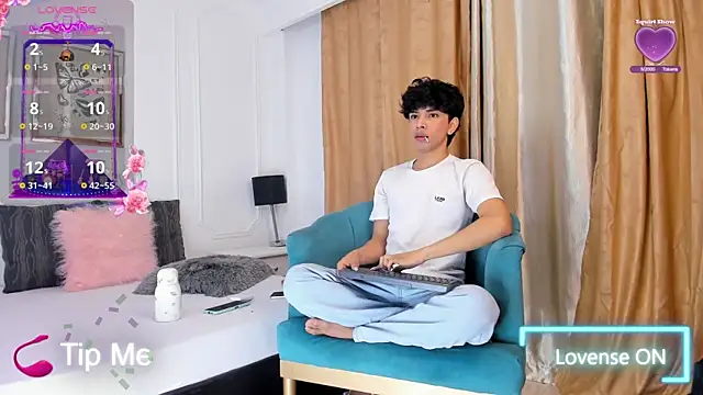 Santy carrington online show from February 8, 8:10 pm